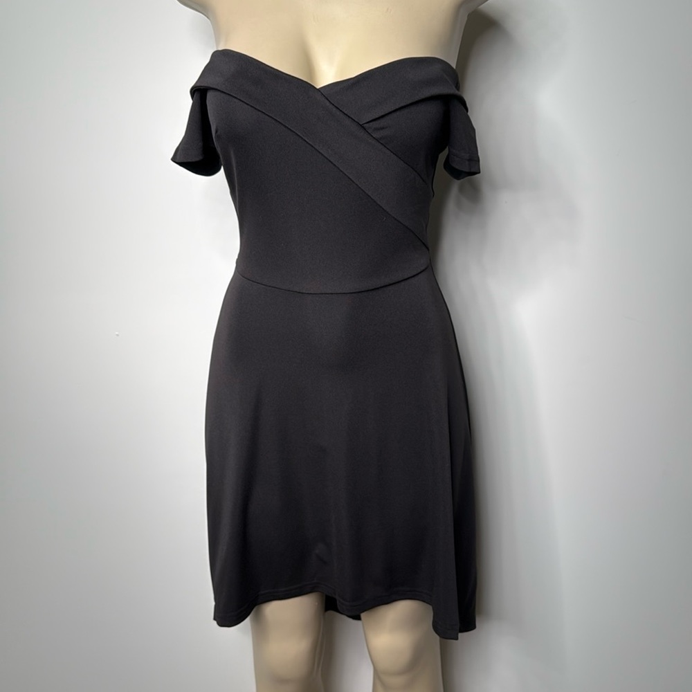 Huhot CS black mini dress